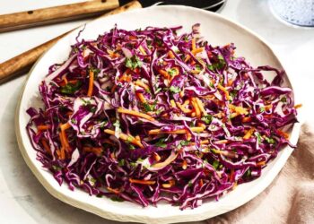 Salada de couve roxa