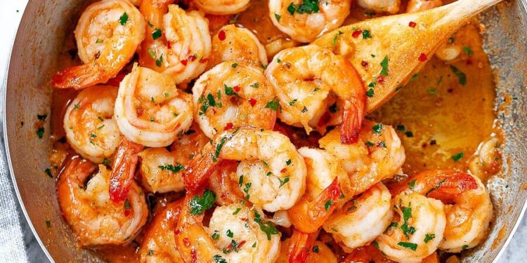 Camarão com alho e alecrim