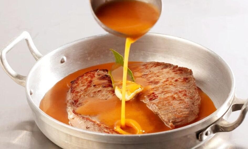 Bifanas em molho de tomate à moda antiga