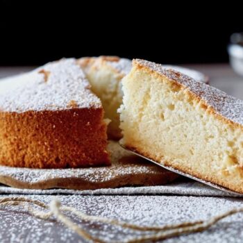 Bolo de claras à portuguesa