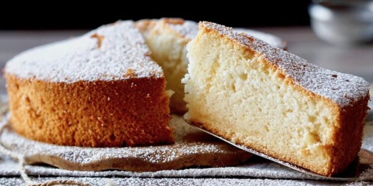 Bolo de claras à portuguesa