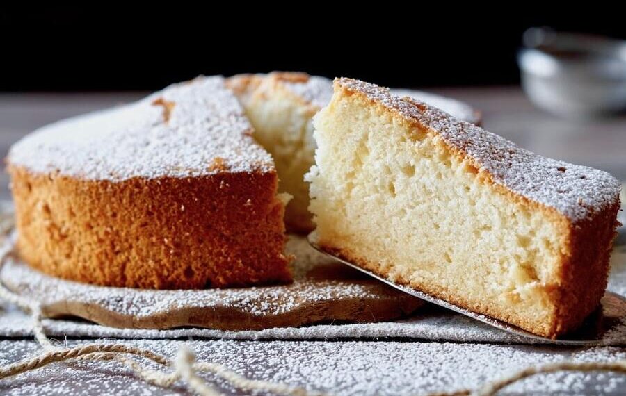 Bolo de claras à portuguesa