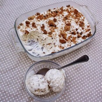 Gelado de bolacha com leite condensado