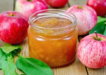 Doce de maçã à moda antiga