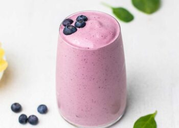 Smoothie de iogurte com fruta