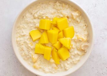 Papas de aveia com manga