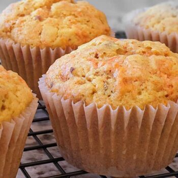 Muffins de cenoura e nozes