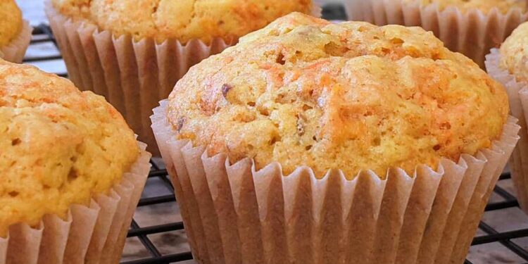 Muffins de cenoura e nozes