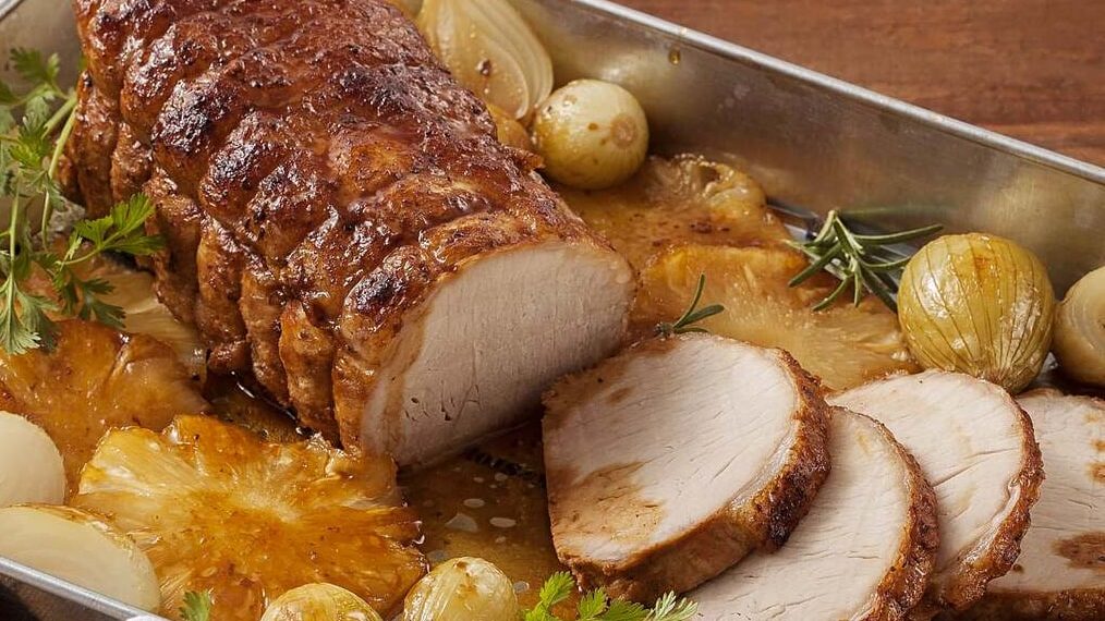 Lombo de porco no forno com vinho do Porto