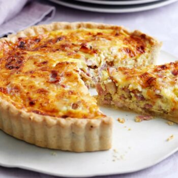 Quiche de bacon fácil e deliciosa