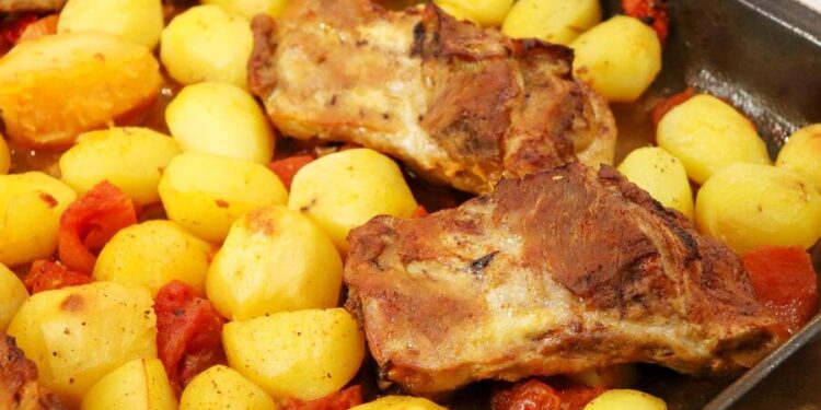 Entrecosto no forno com batatas