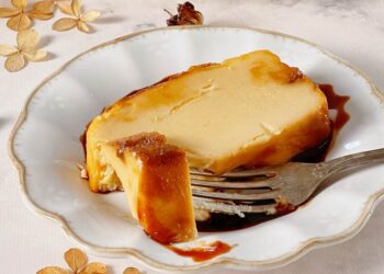 Pudim de pão com laranja