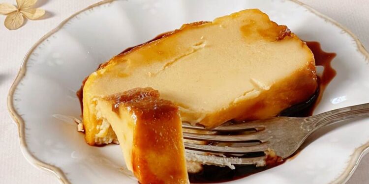 Pudim de pão com laranja