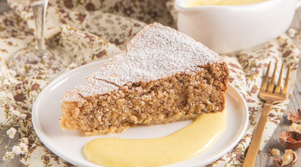 Bolo de avelãs húmido e fofinho