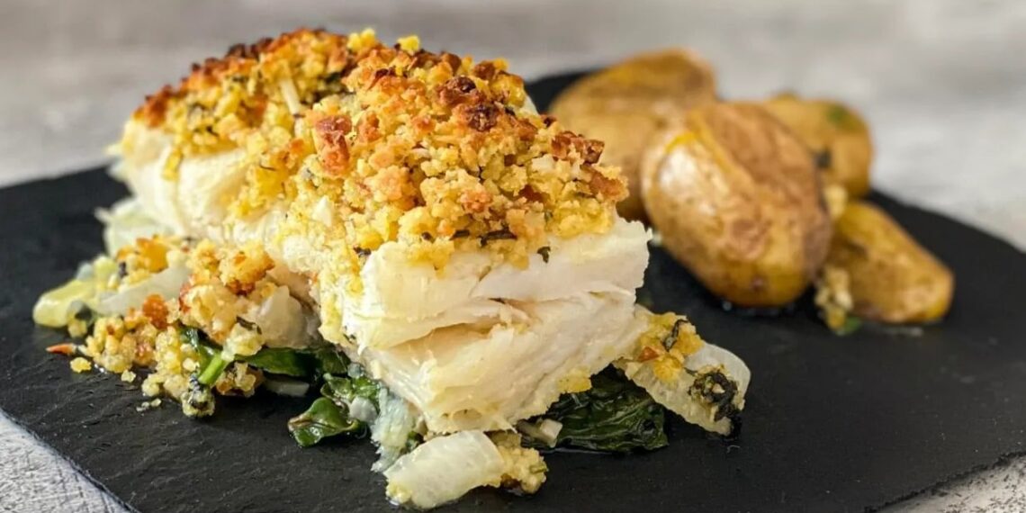 Bacalhau com broa e espinafres