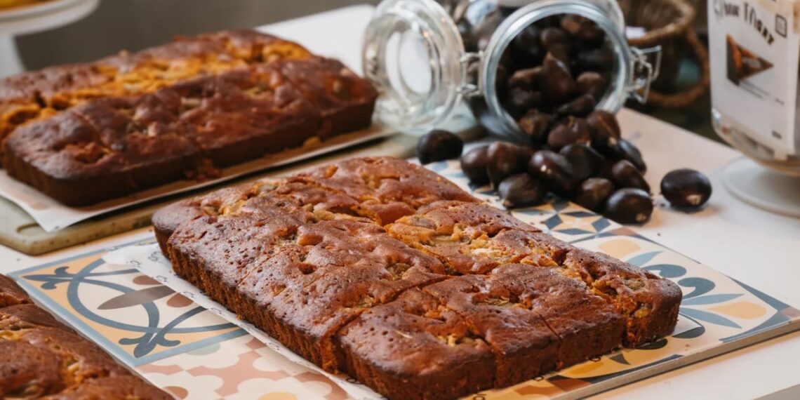 Bolo de castanhas com mel
