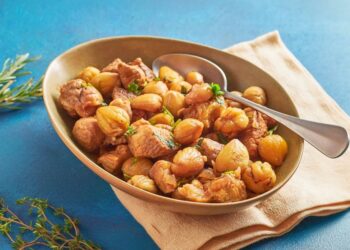 Carne de porco com castanhas à portuguesa