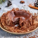 Pão de ló com chocolate húmido e cremoso