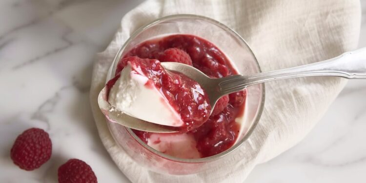Calda de frutos vermelhos