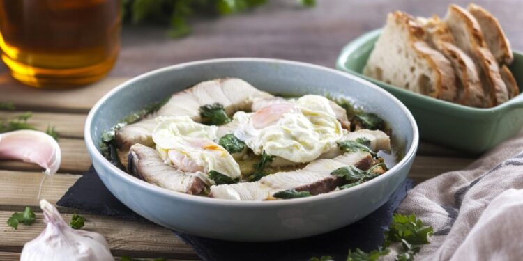 Açorda de cação à alentejana