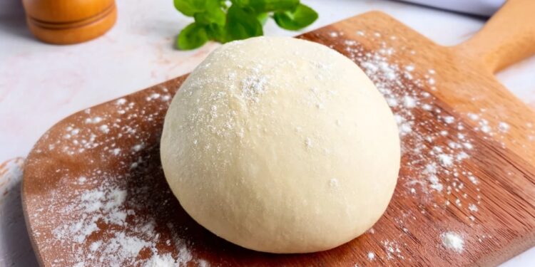 Massa de pizza simples e fácil