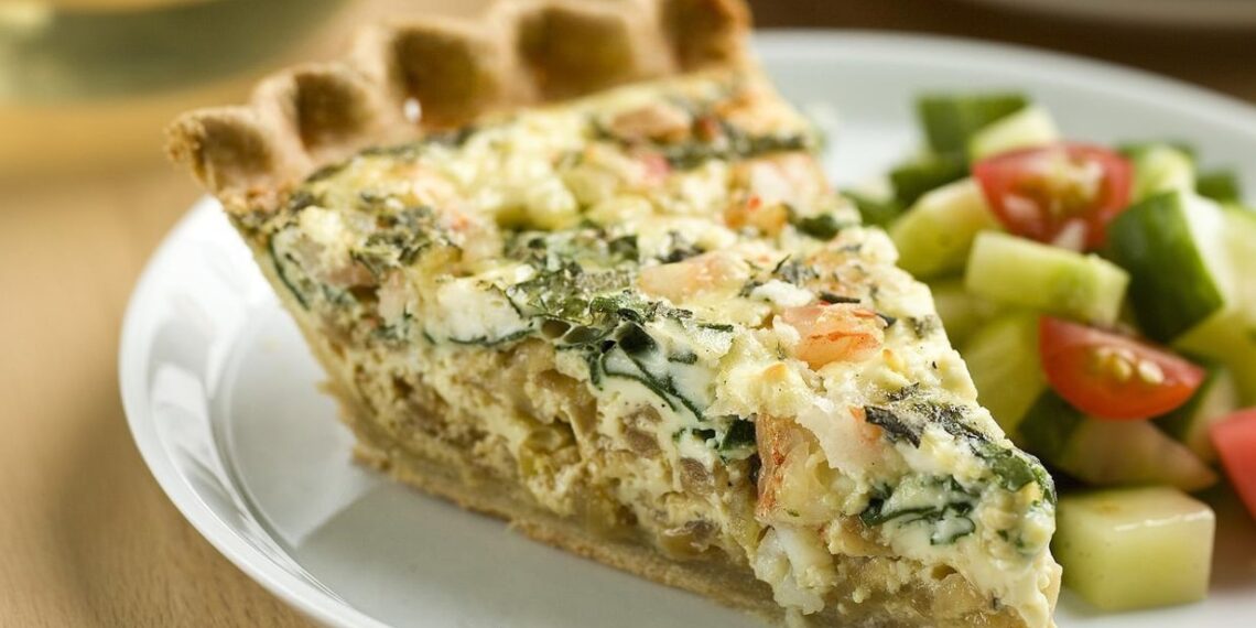Quiche de camarão e espinafres
