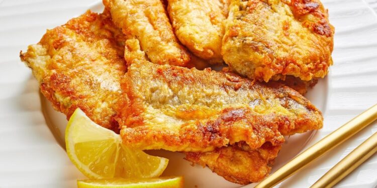 Pescada frita à portuguesa