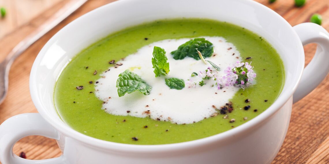 Creme de ervilhas e hortelã