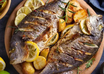 Dourada na airfryer com batatas