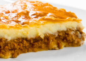 Empadão com carne picada à moda antiga