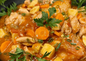 Ensopado de frango à alentejana