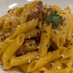 Massa à carbonara simples e cremosa