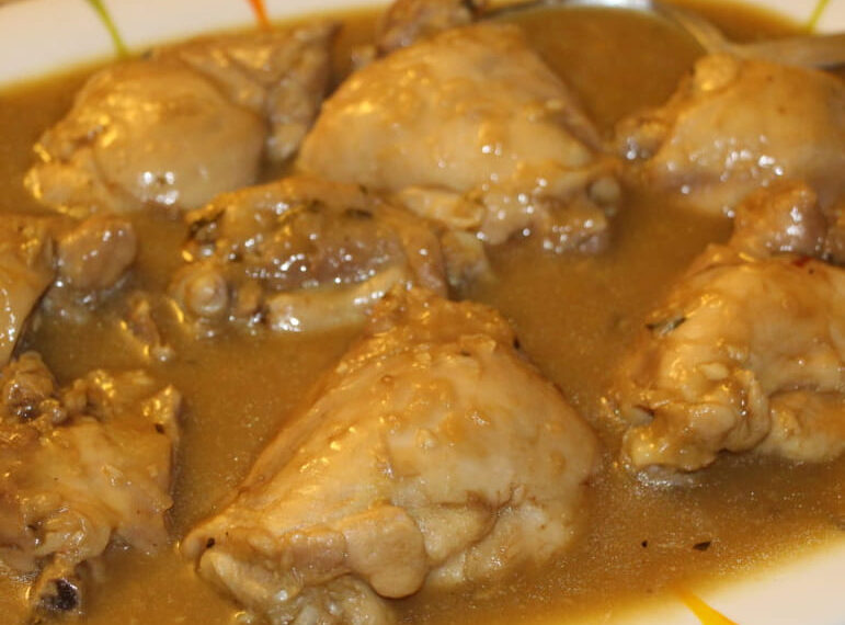 Frango estufado com cerveja