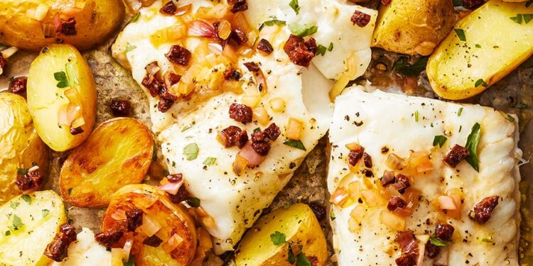 Bacalhau assado no forno com batatas