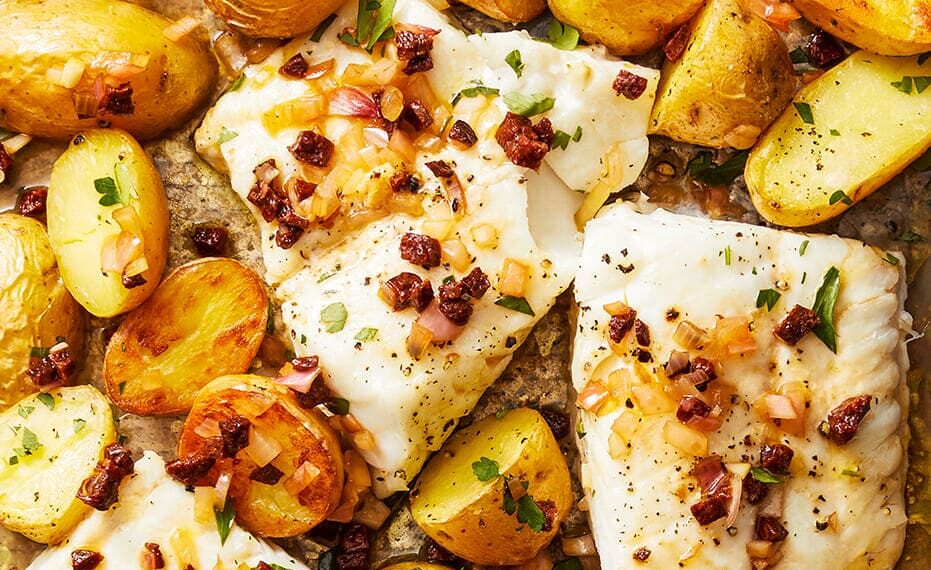 Bacalhau assado no forno com batatas