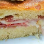 Bôla de queijo e fiambre