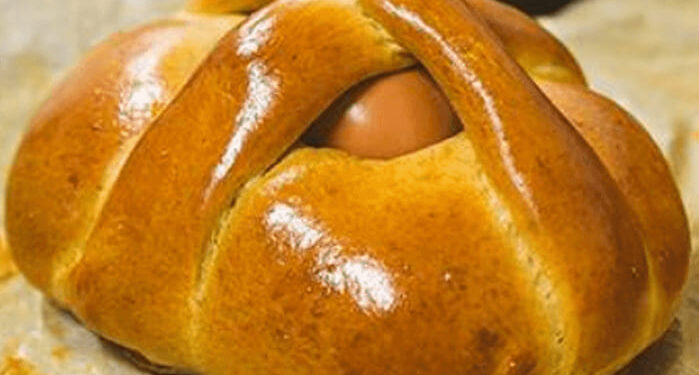 Folar da Páscoa simples com ovo