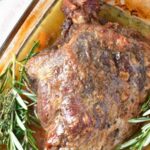 Perna de borrego no forno