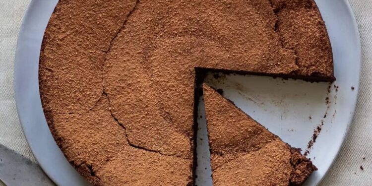 Bolo de café com chocolate