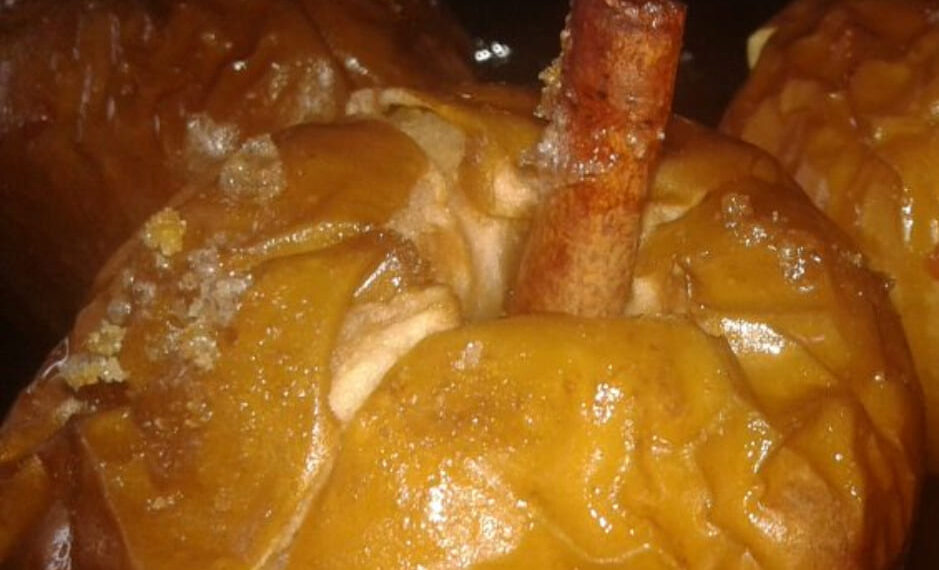 Maçãs assadas crocantes na air fryer