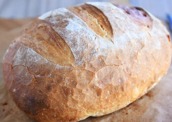 Pão rústico com massa mãe