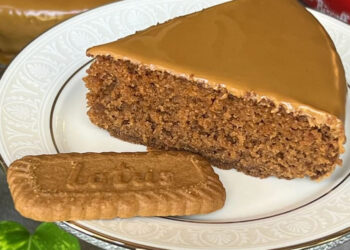 Bolo de biscoff com 3 ingredientes