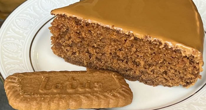 Bolo de biscoff com 3 ingredientes