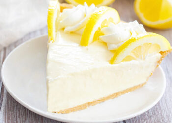 Tarte fresca de limão e natas