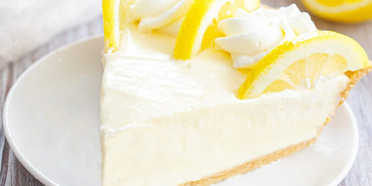 Tarte fresca de limão e natas