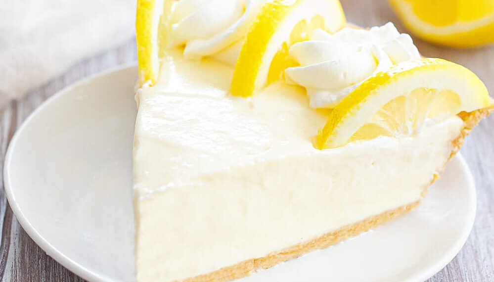 Tarte fresca de limão e natas