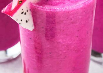 Sumo de pitaya com laranja