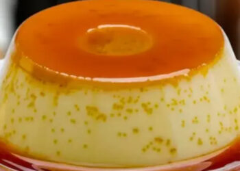 Pudim de doce de leite cremoso