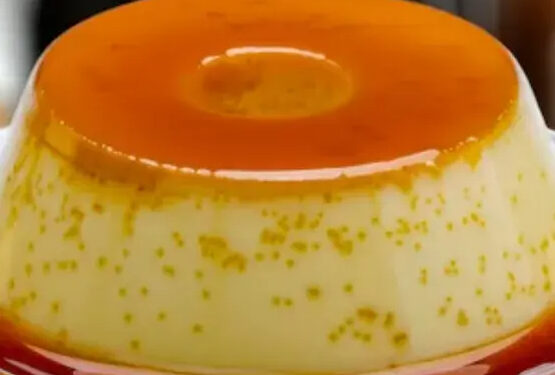 Pudim de doce de leite cremoso