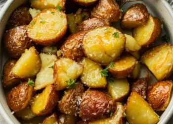 Batatinhas com mel e alecrim na air fryer